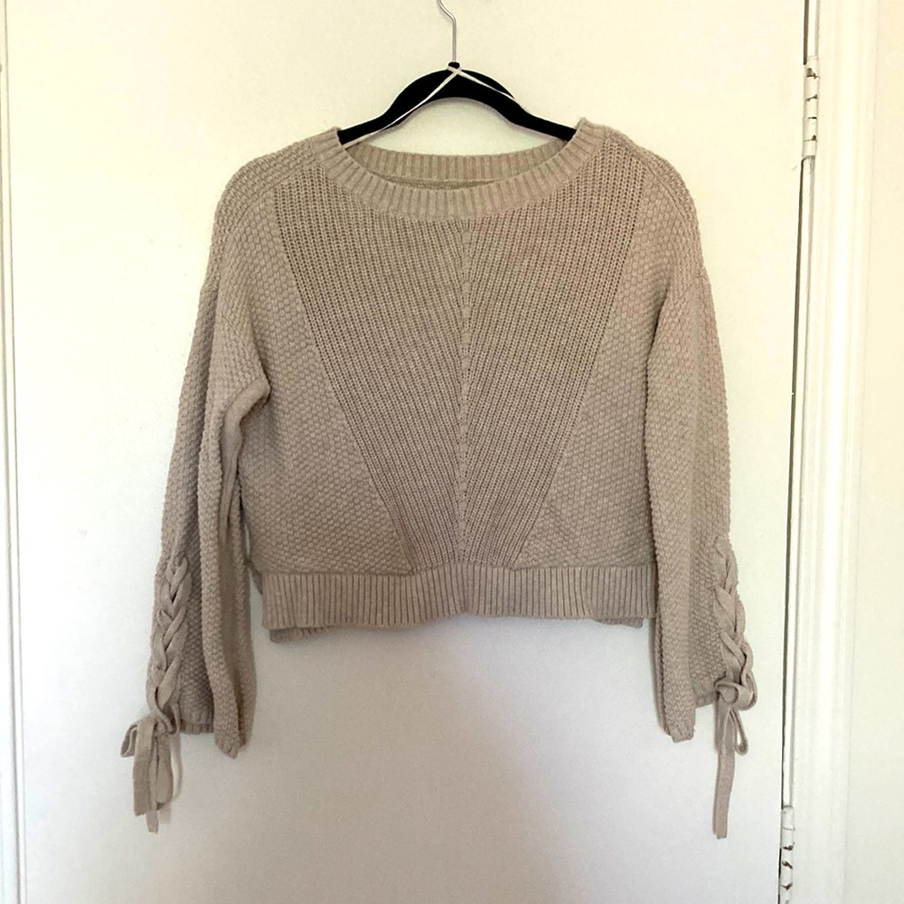 ‼️SALE‼️Flare sleeves crop sweater
